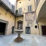 Appartamento In Centro Storico-Borgo Albizi 27